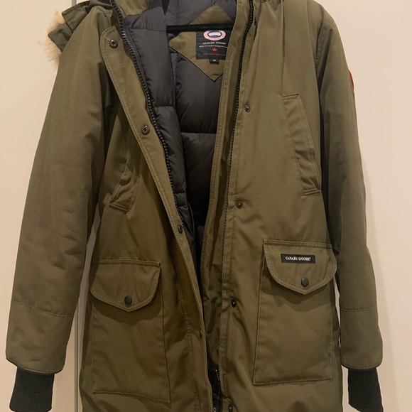 Canada Goose Trillium Coat Coyote Fur Green Small
